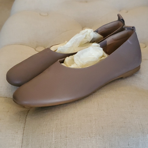 Everlane Shoes - Everlane everyday shoes